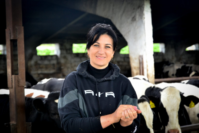 Ana Pancrat-Boet, femeia care aduce digitalizarea la fermă și face manichiură vacilor